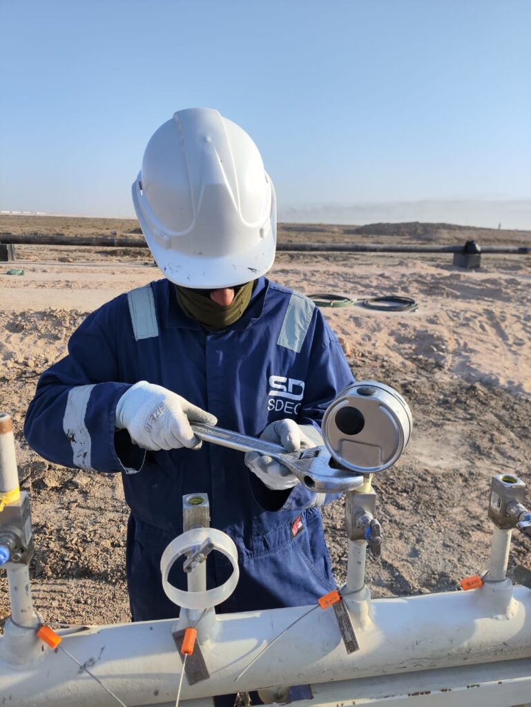 Man Using Packthread Hydrotesting – Steel Dowel Engineering Company